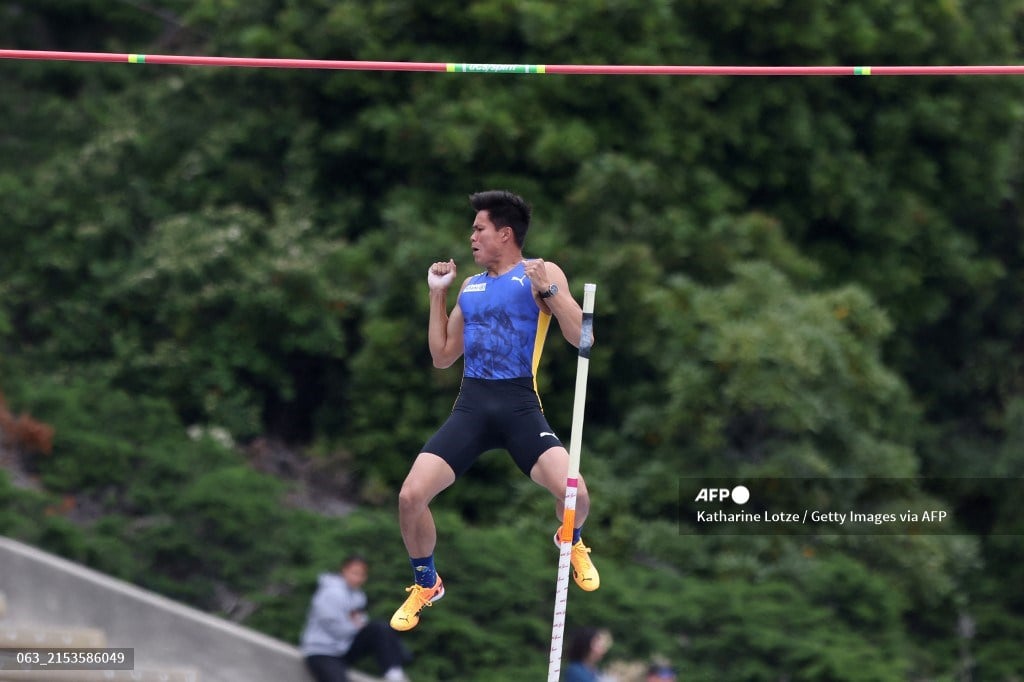ROAD TEST: Obiena warms up for Paris Olympics